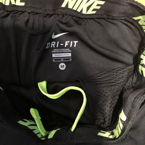 Nike DRI-FIT shorts - Picture 2 of 3